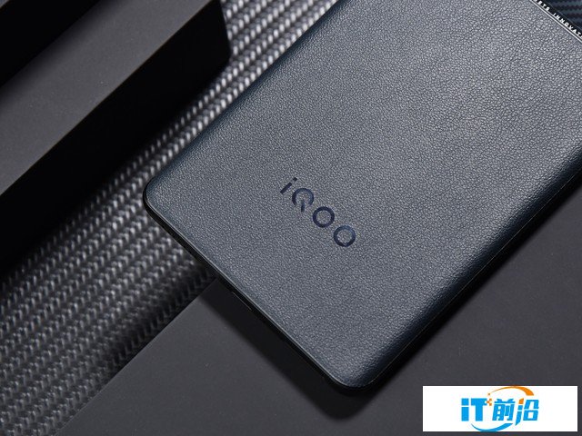 【有料評測】iQOO 10 Pro全面評測：刷新快充天花板 