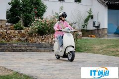 企鵝車款風靡市場，小刀電動車創新